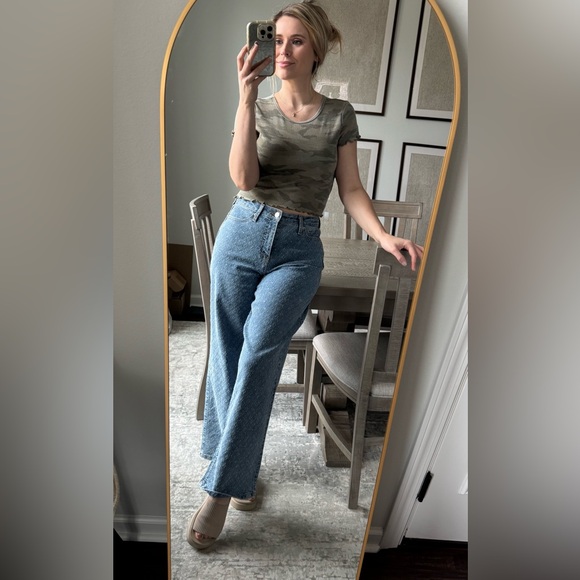 Girly Ruffle Sleeve & Waist Camo Print Women's Crop Top Baby Tee - Picture 11 of 14